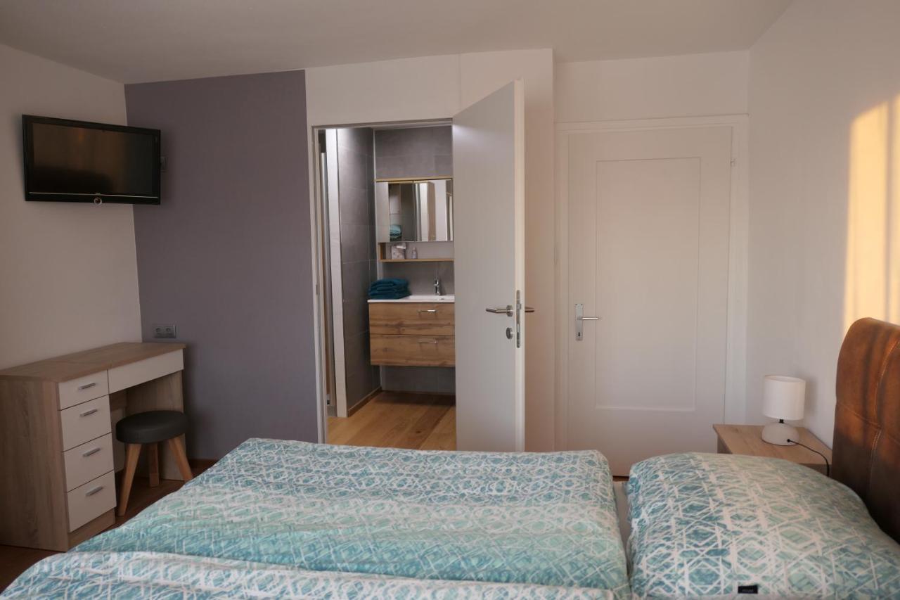 Ferienwohnung Casa Rosa Bildstein Luaran gambar